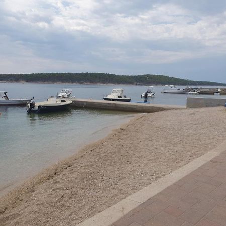 Apartman Karmen Barbat na Rabu Exterior photo