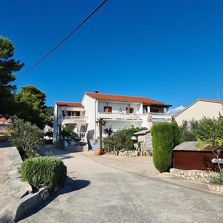 Apartman Karmen Barbat na Rabu Exterior photo