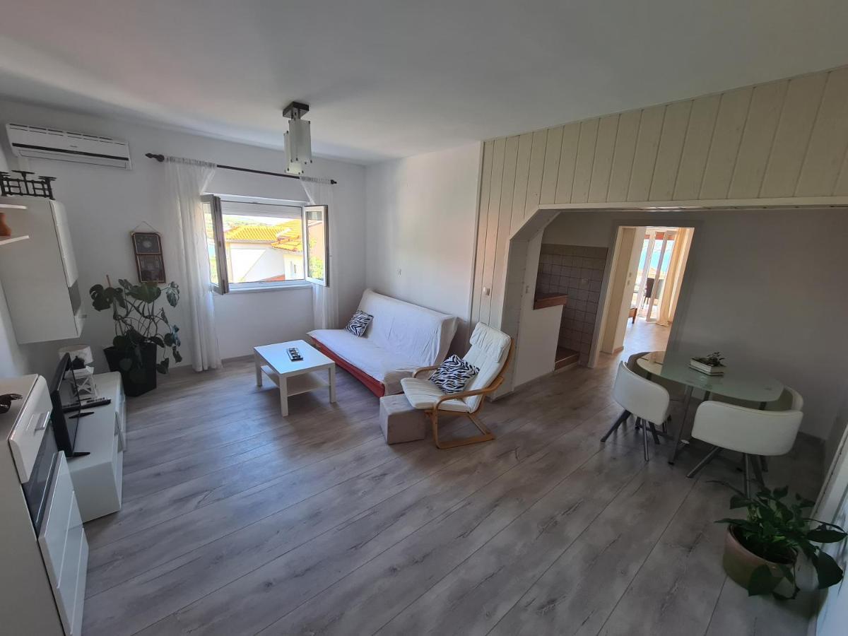 Apartman Karmen Barbat na Rabu Exterior photo
