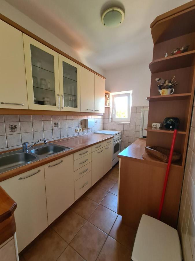 Apartman Karmen Barbat na Rabu Exterior photo